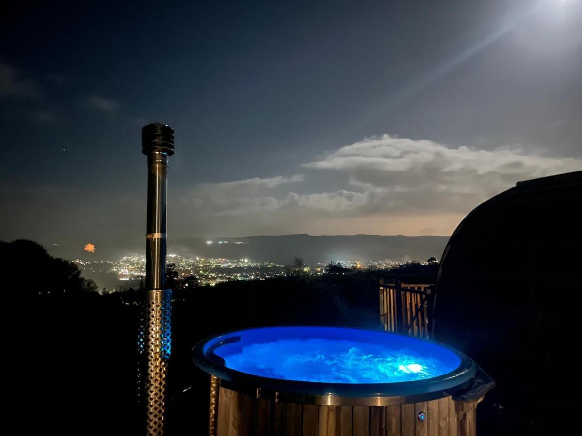 Lodge Stoneymollan Over Loch Lomond