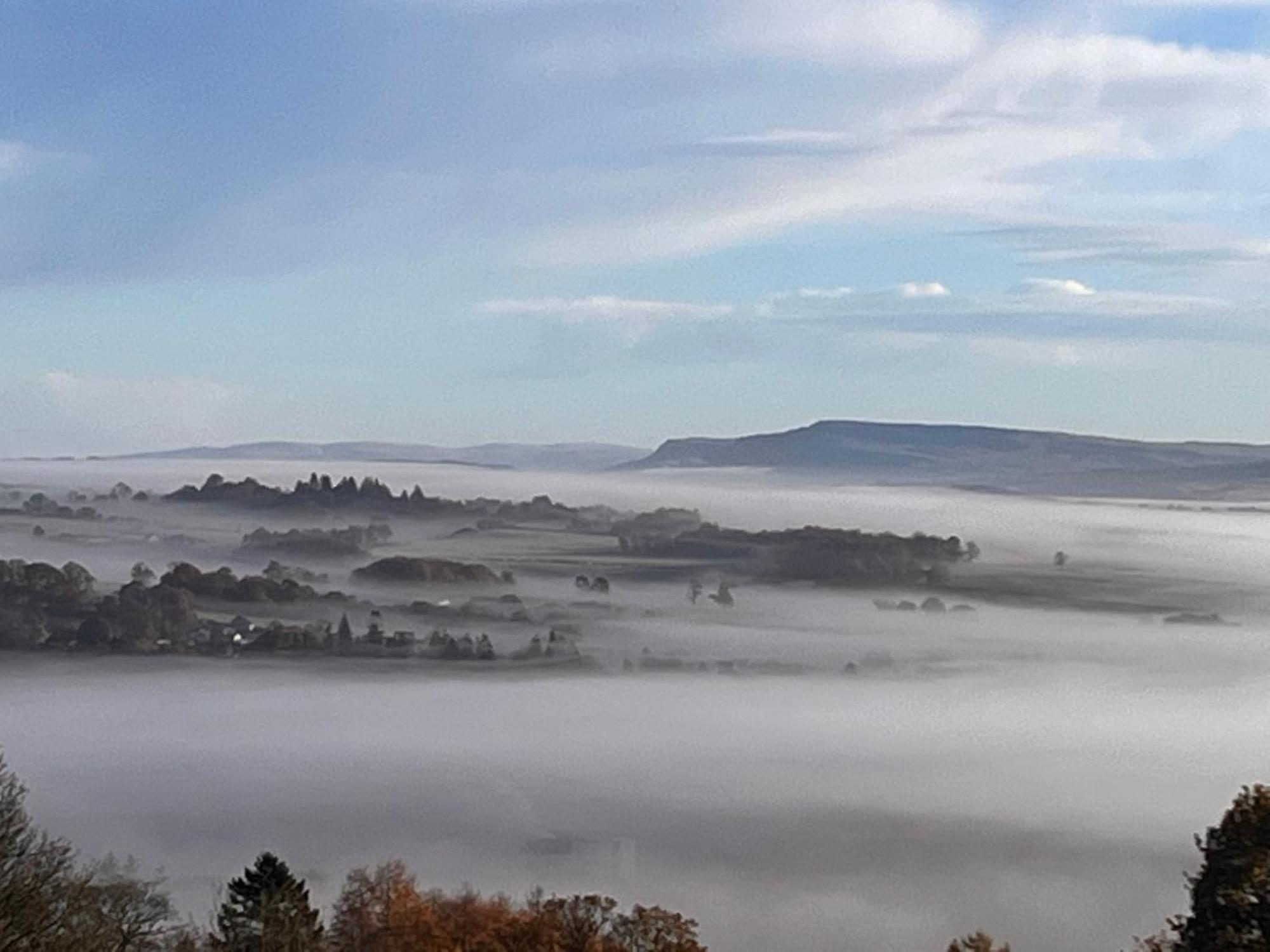 Lodge Stoneymollan Over Loch Lomond *